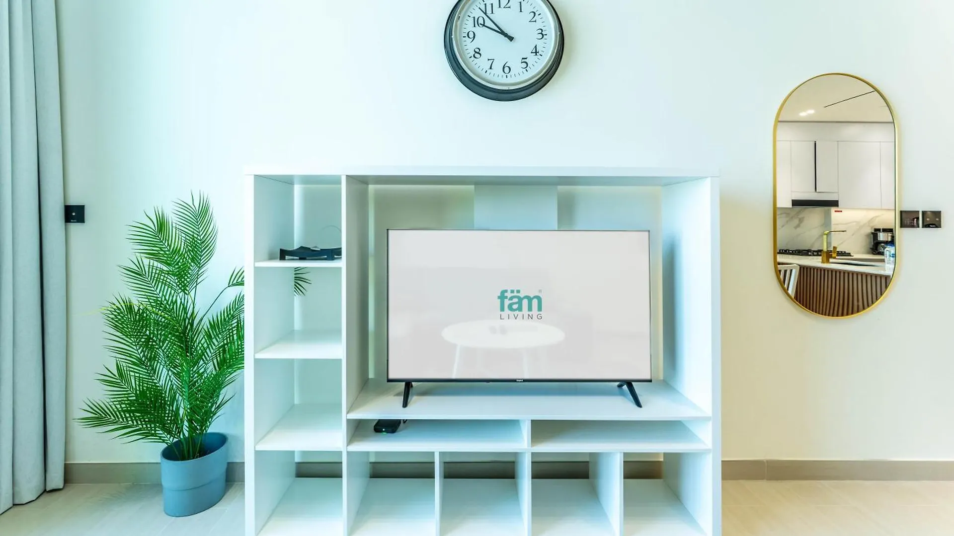 Apartment Fam Living Minimalist 1Br Gem In Binghatti Amber Dubai