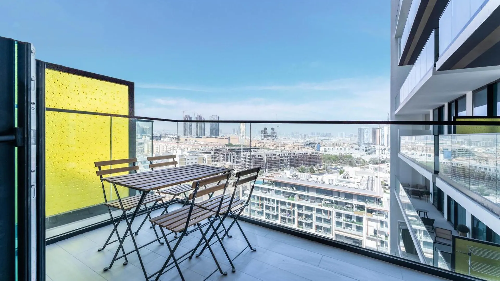 Apartment Fam Living Minimalist 1Br Gem In Binghatti Amber Dubai