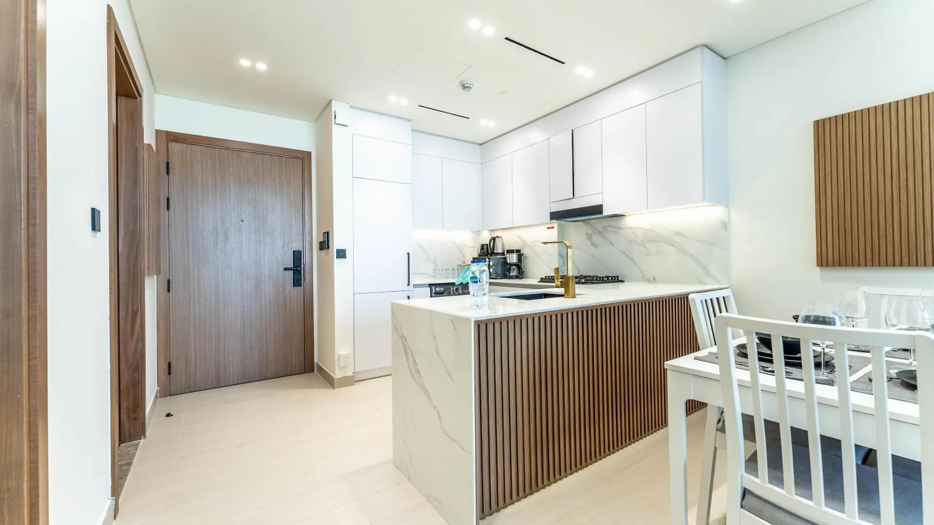 Fam Living Minimalist 1Br Gem In Binghatti Amber Dubai Apartment